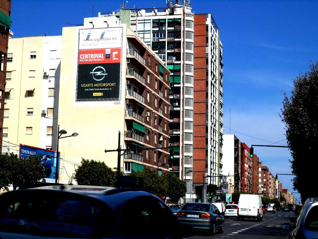 pym-medianera-publicidad-exterior-ugarte-ugartesa-motorsport-centroval-valencia-vsa-comunicacion