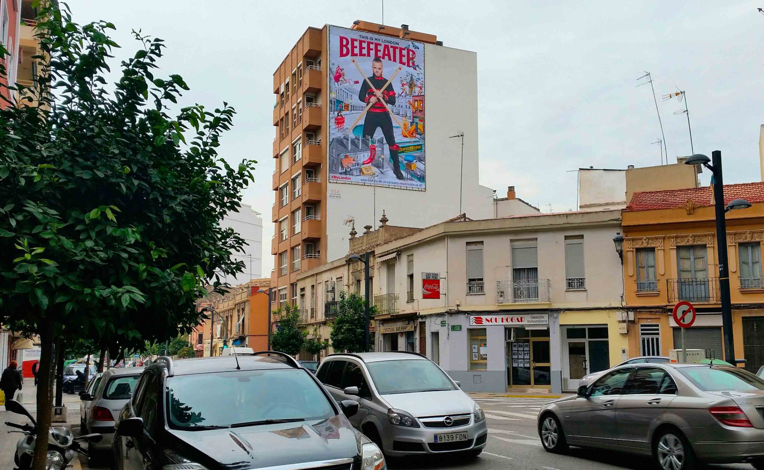 pym-medianera-publicidad-exterior-beefeater-mylondon-valencia-diciembre-vsa-comunicacion