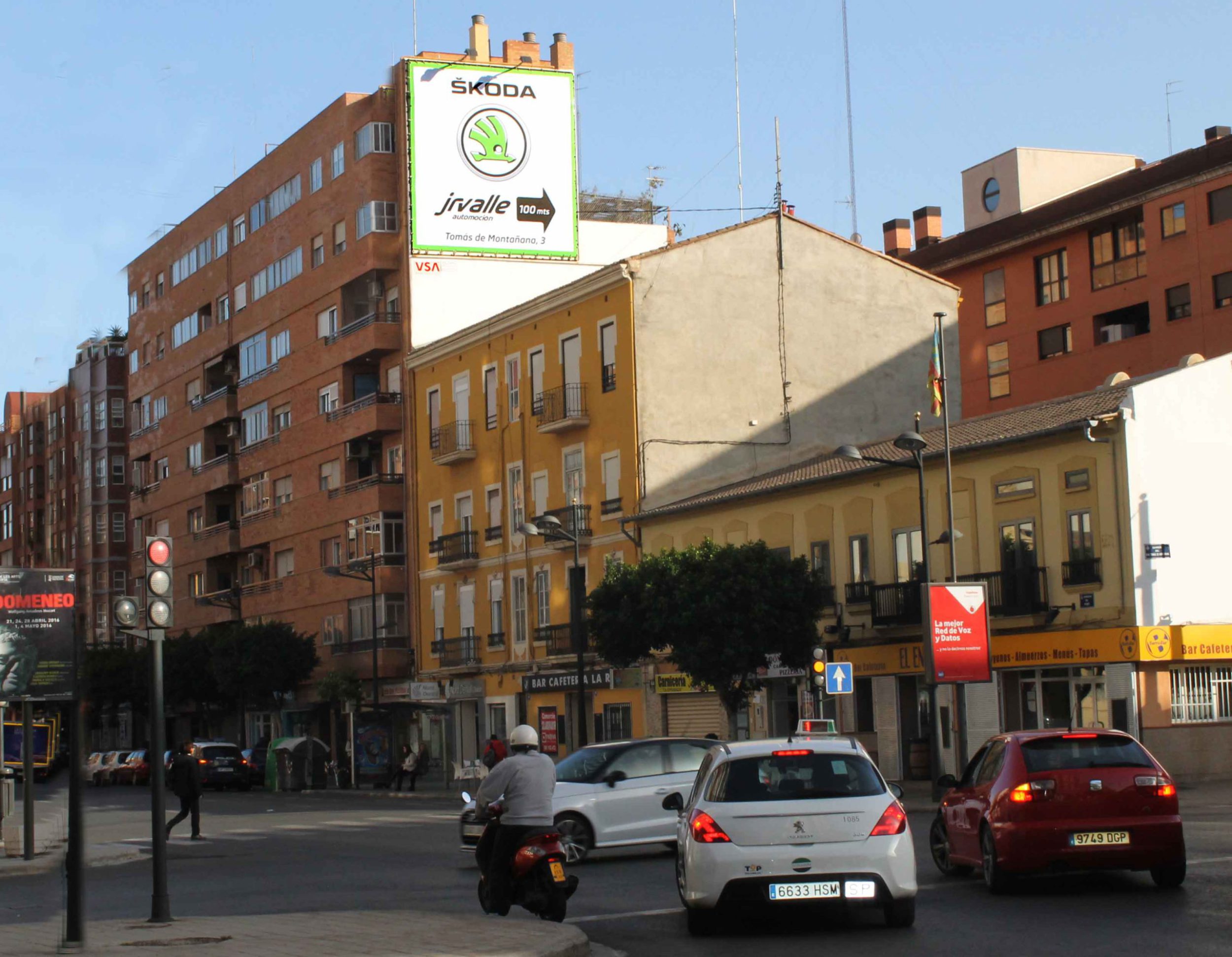 pym-valencia-avenida-del-puerto-skoda-vsa-comunicacion