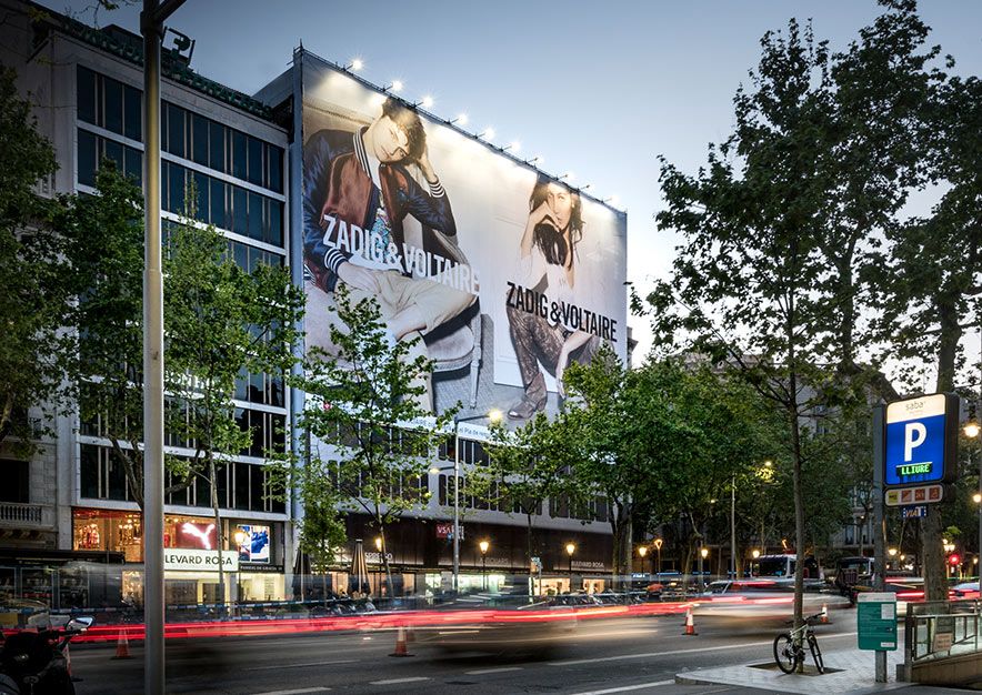 lona-publicitaria-barcelona-paseo-de-gracia-55-zadig-&-voltaire-vsa-comunicacion