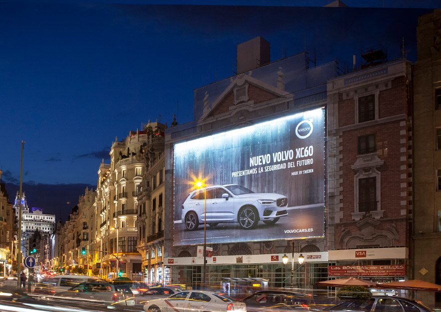 lona-publicitaria-madrid-alcala-43-volvo-slide-vsa-comunicacion