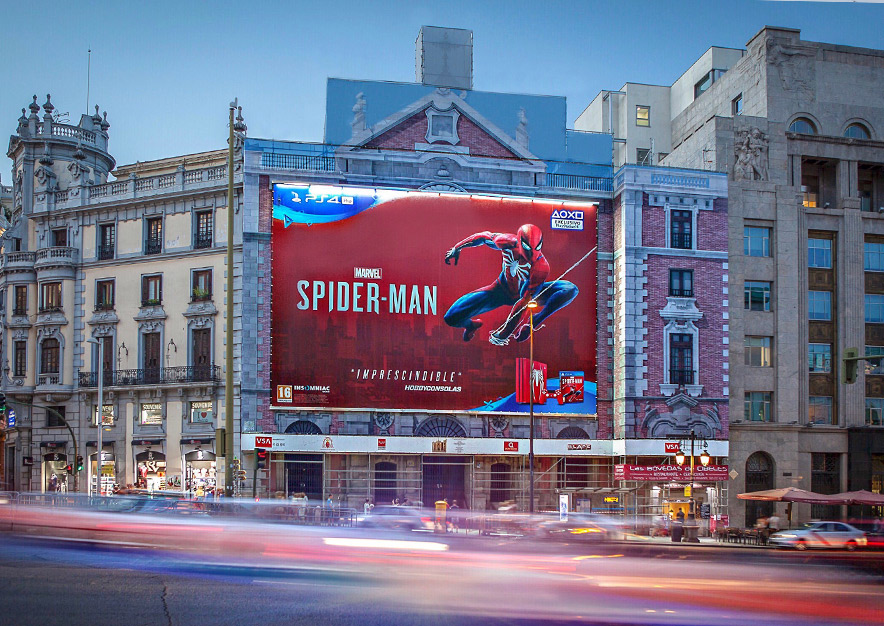 lona-publicitaria-madrid-alcala-43-spiderman-noche-vsa-comunicacion
