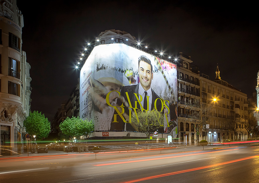 lona-publicitaria-madrid-alcala-75-carlos-rivera-noche-vsa-comunicacion
