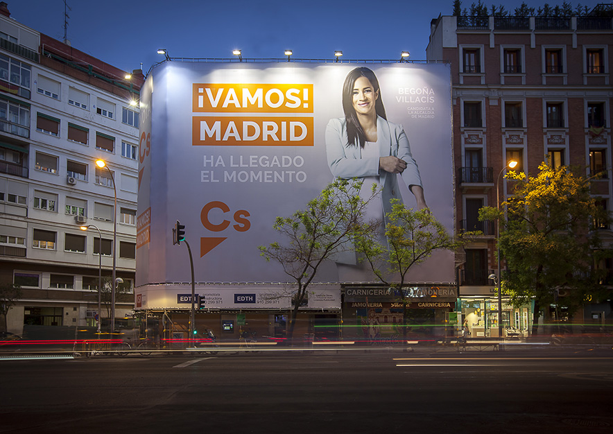 lona-publicitaria-madrid-alcala-136-ciudadanos-noche-vsa-comunicacion