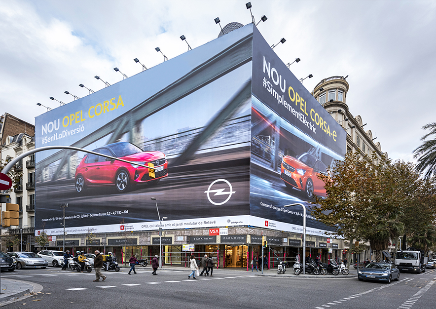 lona-publicitaria-barcelona-avenida-diagonal-490-opel-dia-vsa-comunicacion