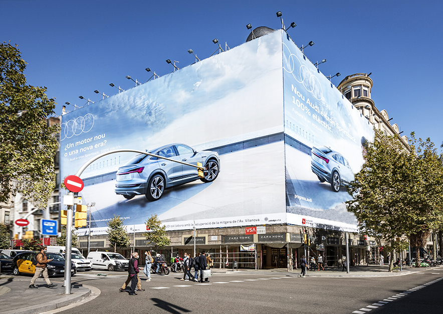 lona-publicitaria-barcelona-avenida-diagonal-490-octubre-audi-dia-vsa-comunicacion