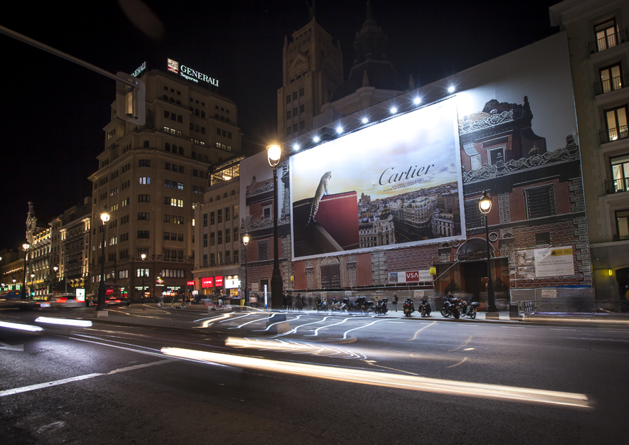 lona-publicitaria-madrid-alcala-25-cartier-diciembre-noche-vsa-comunicacion