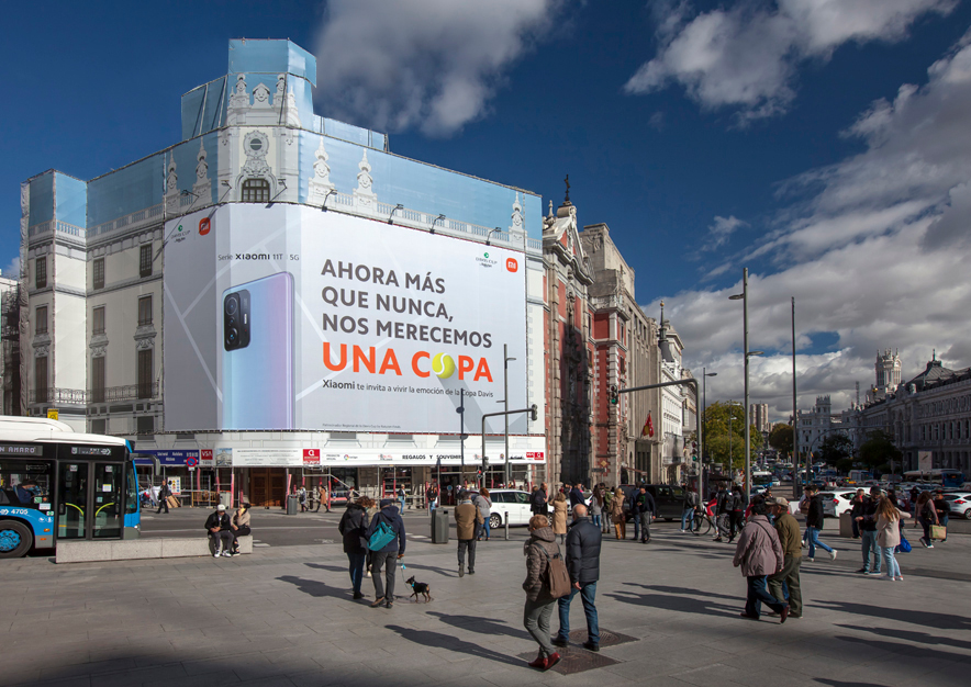 lona-publicitaria-madrid-alcala-41-xiaomi-noviembre-dia-vsa-comunicacion